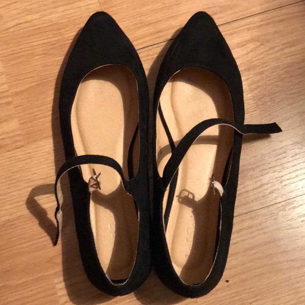 Black flats